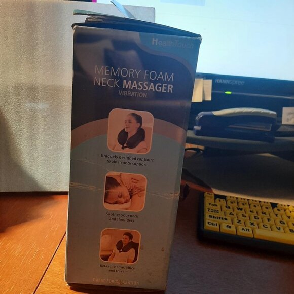 Health Touch Memory Foam Neck Massager Vibration Black NEW W Defect Box Damaged - Picture 2 of 5